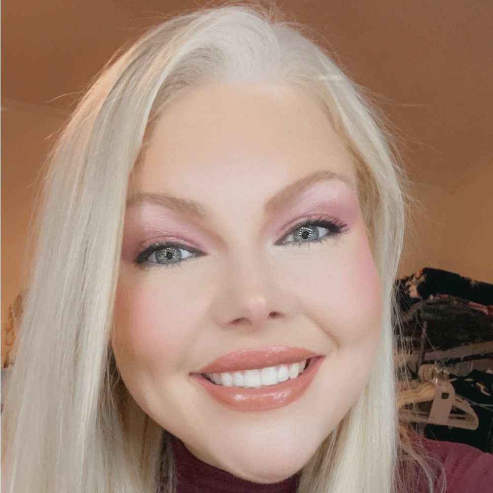 Meet your Posher, Alyse